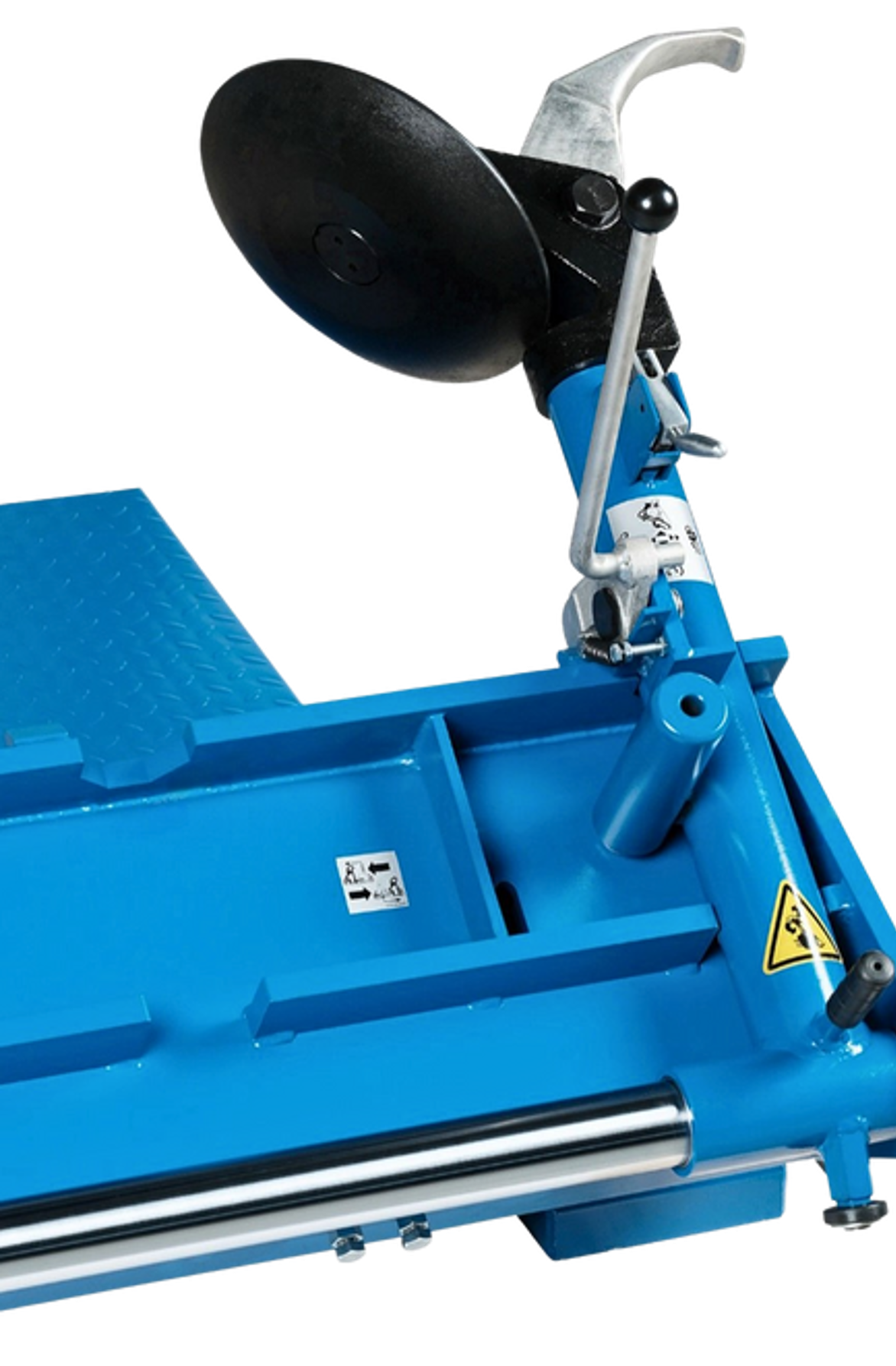 Spare parts and tools
